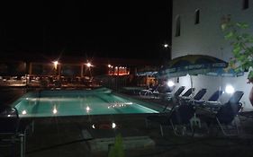 Krits Hotel  3*