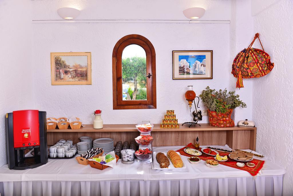 Krits Hotel Херсониссос Экстерьер фото