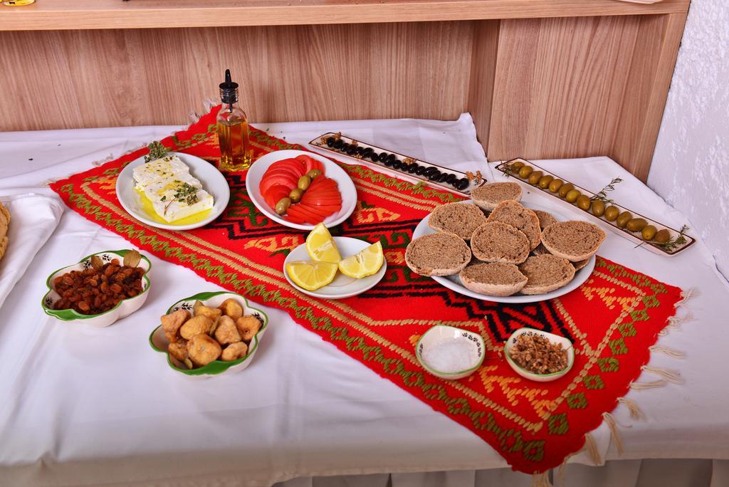 Krits Hotel Херсониссос Экстерьер фото