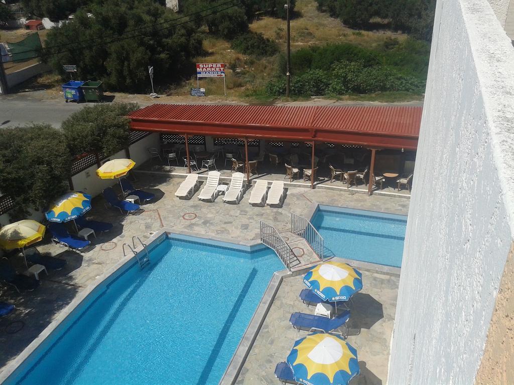 Krits Hotel Херсониссос Экстерьер фото